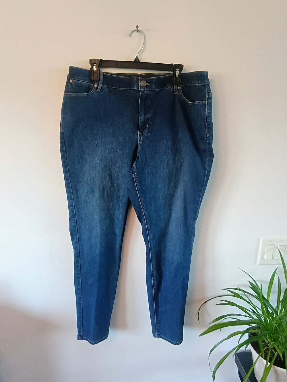 CJ Banks Women's 16W Medium Wash Stretch Skinny Ankle Jeans Plus Size